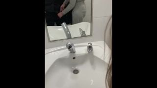 Sexe Dans Les Toilettes De L