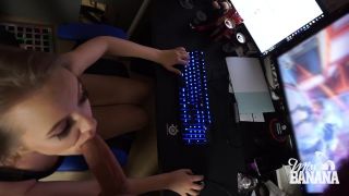 Horny Gamer Girl Rides Dildo, Sucks And Gets Fucked While Playing