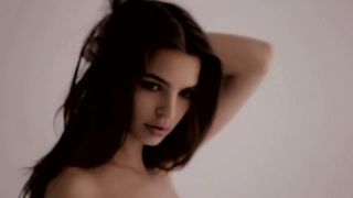 Emily Ratajkowski - Shaved Pussy