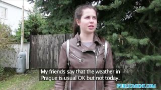 Public Agent Young Russian Speads Legs For Cash