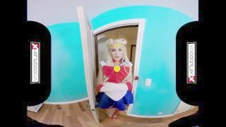 Vrcosplayx . Com Sailor Moon Came To Thank You For Saving Her
