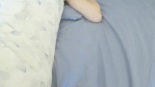 Stepsister Fucked While She In Bed