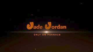 Clit Eating Made Her Squirt - Jade Jordan