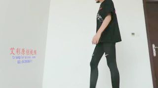 Chinese Teen Sneaker Vans Trample Shoejob